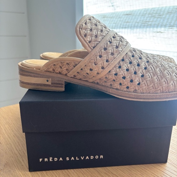 Freda Salvador Keen Mule - Picture 12 of 12